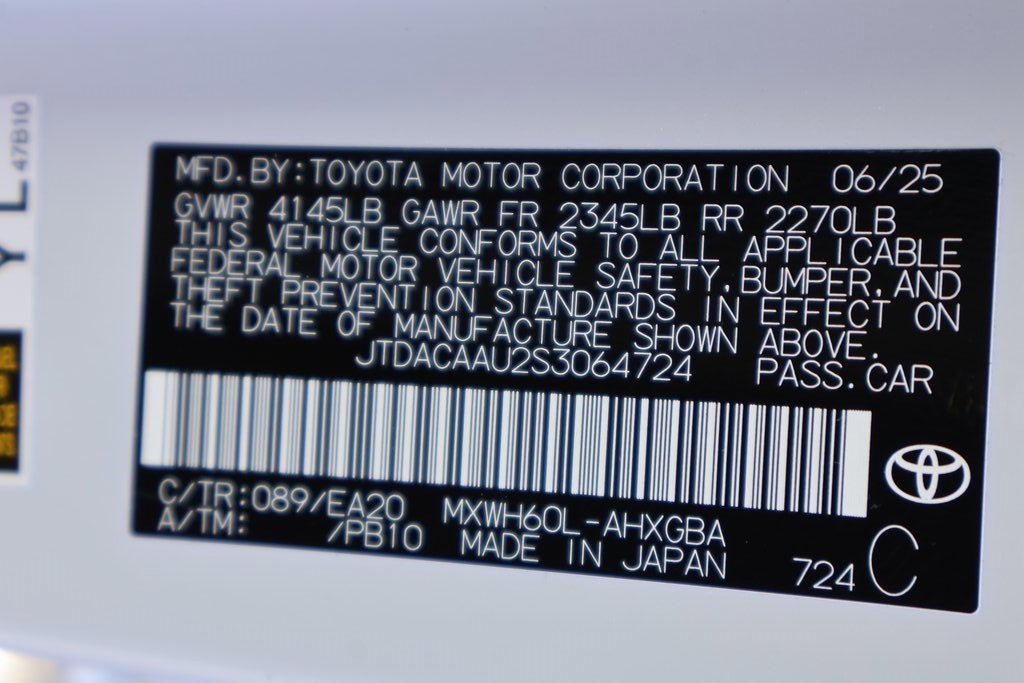 2025 Toyota Prius LE