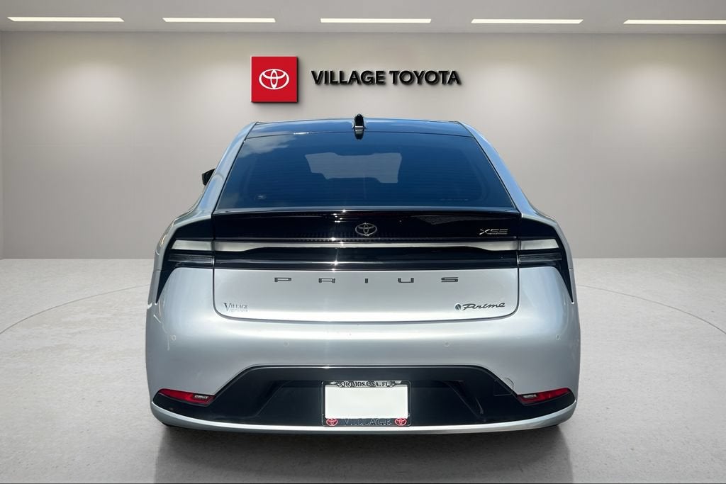 2024 Toyota Prius Prime SE