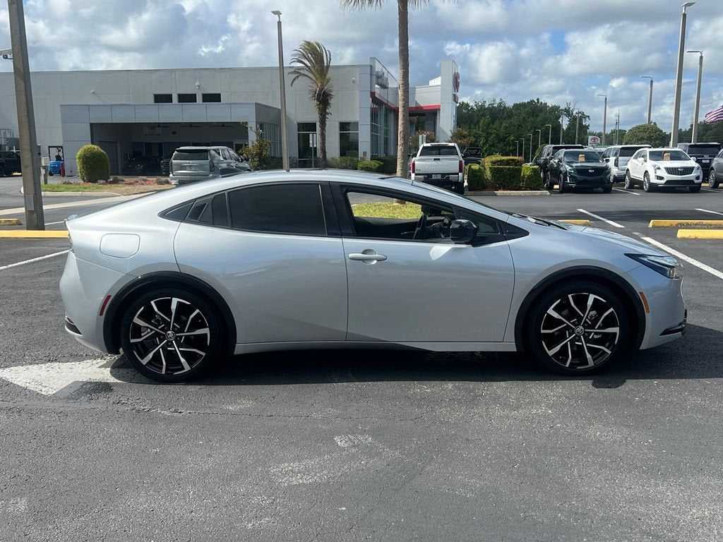 2024 Toyota Prius Prime SE