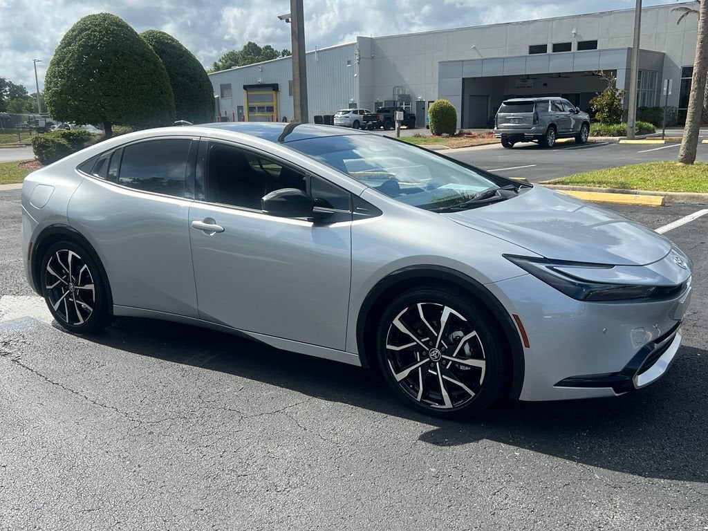 2024 Toyota Prius Prime SE