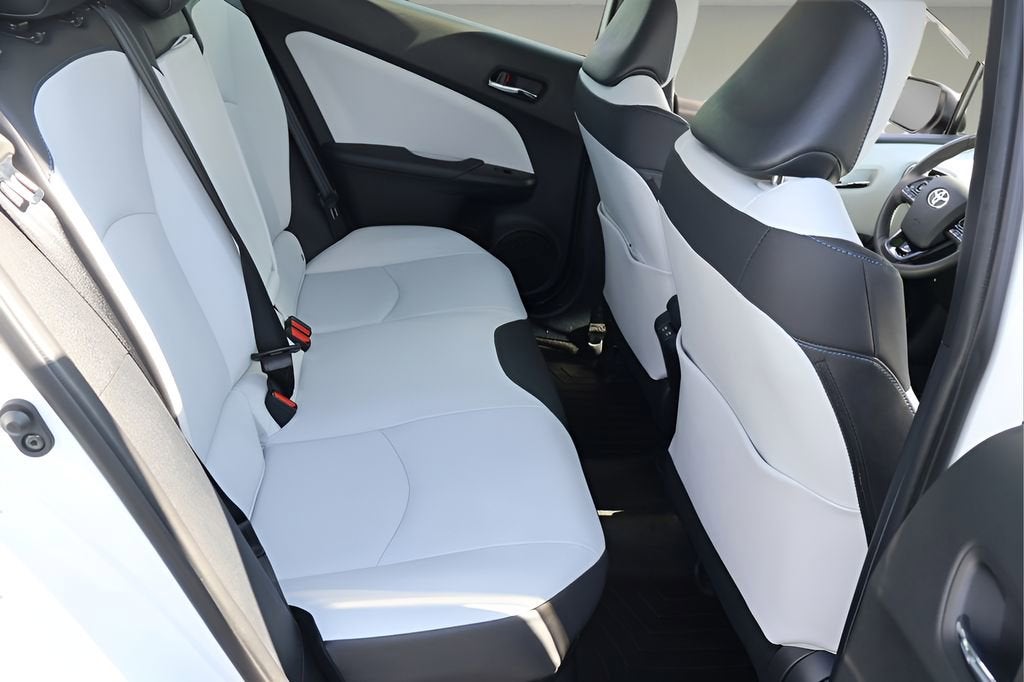2021 Toyota Prius L Eco