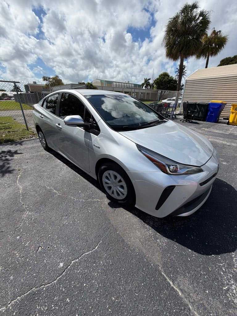 2020 Toyota Prius L Eco