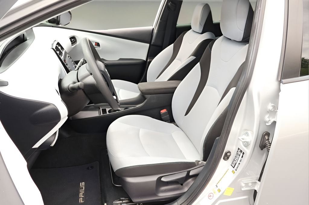 2020 Toyota Prius L Eco