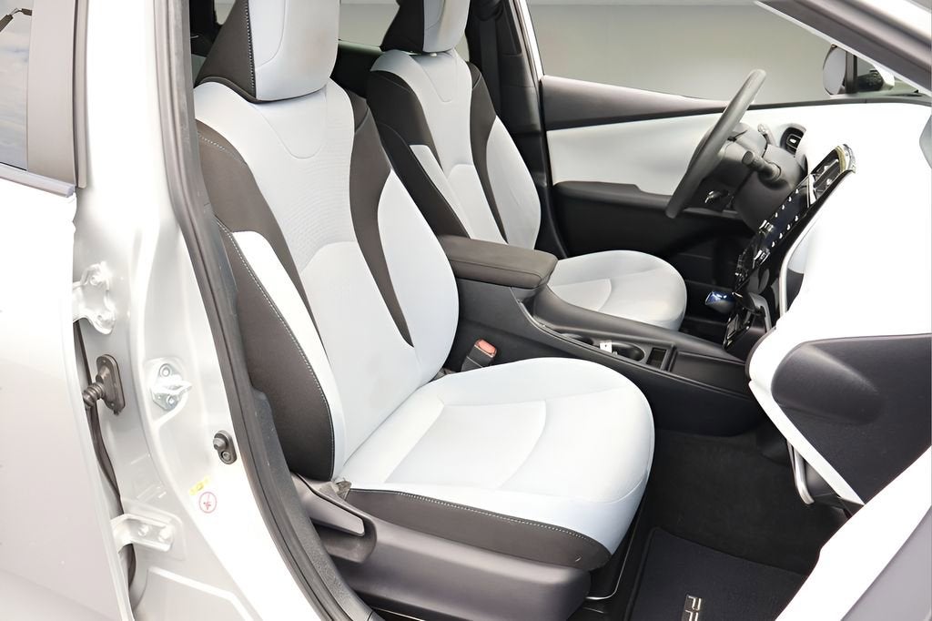 2020 Toyota Prius L Eco