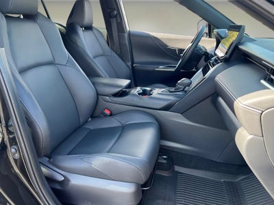 2024 Toyota Venza LE