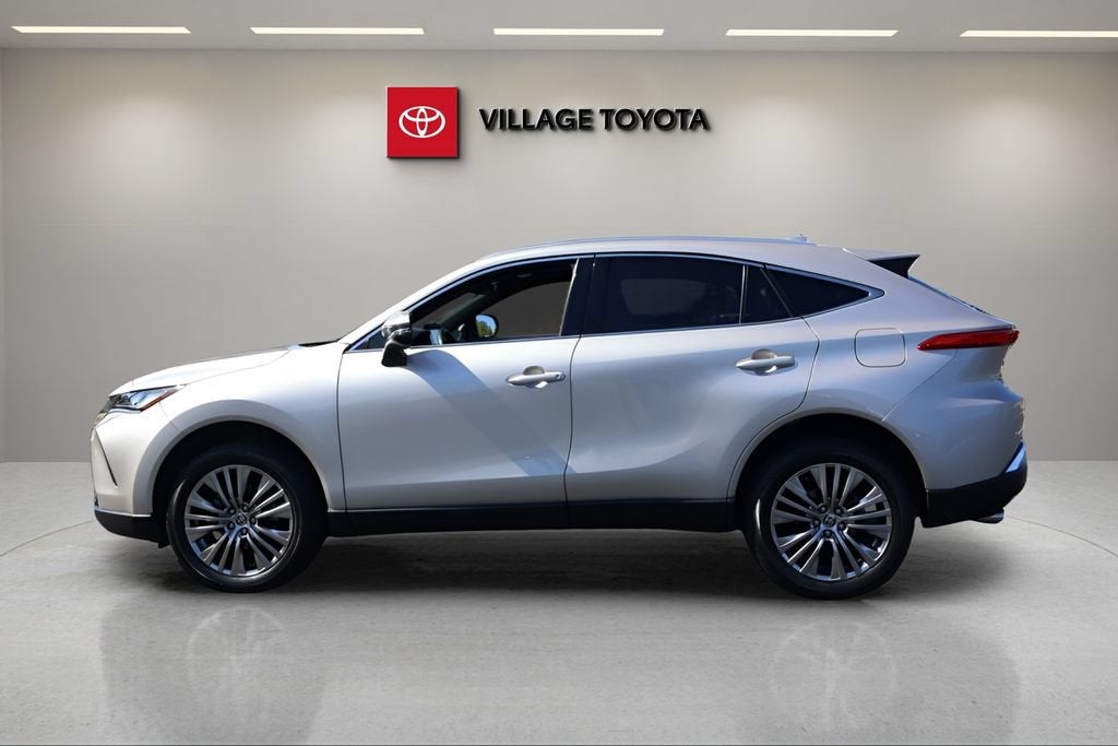 2022 Toyota Venza LE