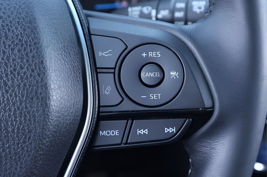 2022 Toyota Venza LE