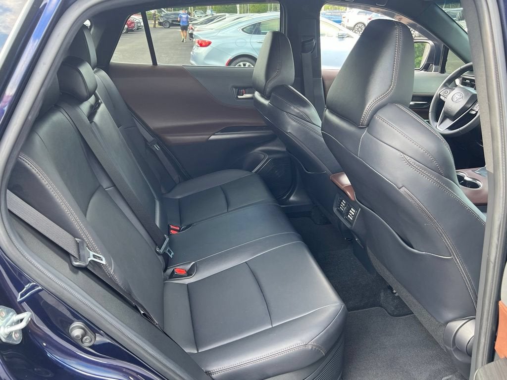 2023 Toyota Venza LE