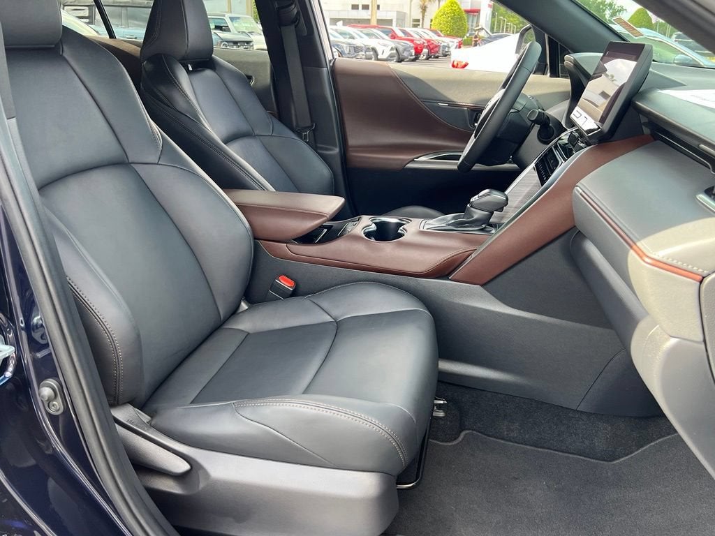 2023 Toyota Venza LE
