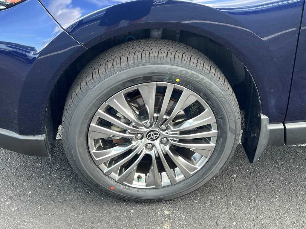 2023 Toyota Venza LE