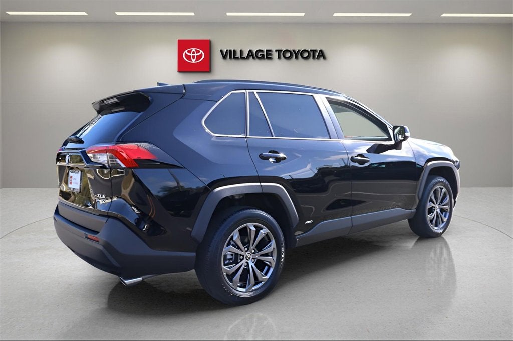 2025 Toyota RAV4 Hybrid XLE Premium