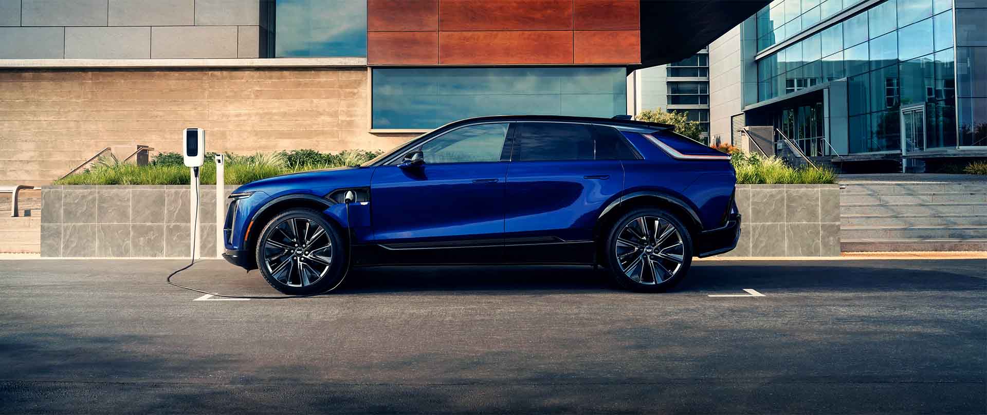 Cadillac LYRIQ exterior